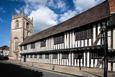 stratford_upon_avons_guildhall_1
